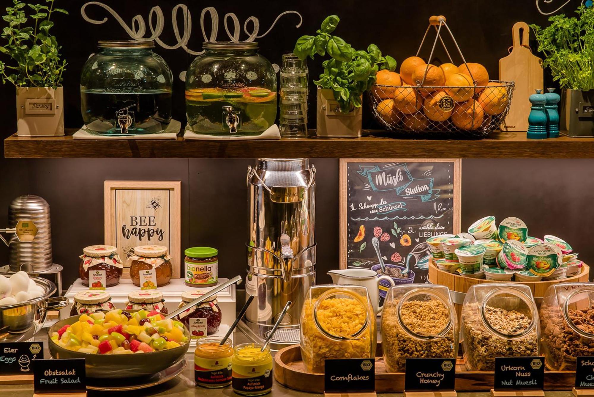Motel One Freiburg Luaran gambar